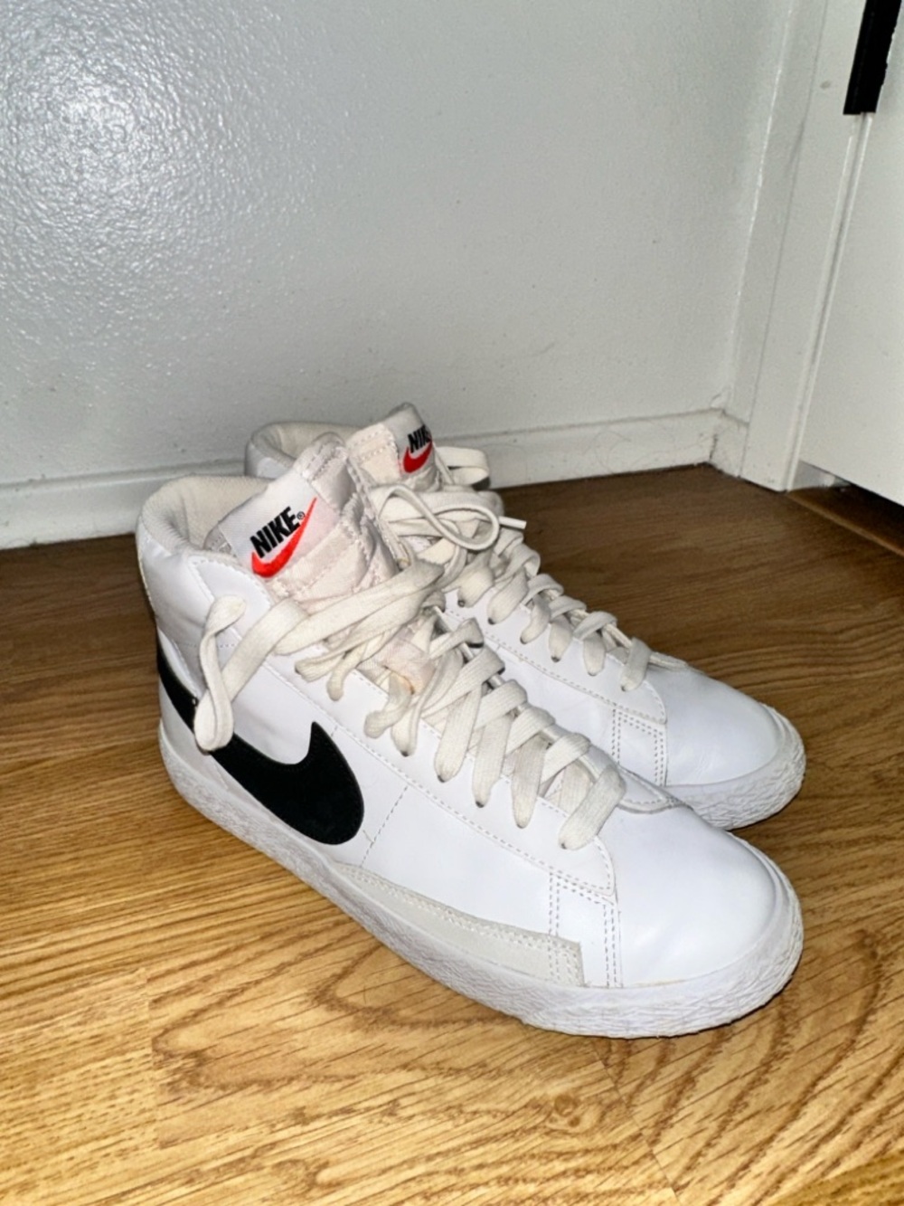 Nike Blazer Mid-Top Sneakers